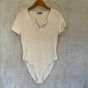SHEIN WOMEN’S NOTCH NECK BODYSUIT